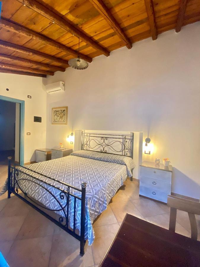 Centu Concas Bed and Breakfast Muravera Buitenkant foto
