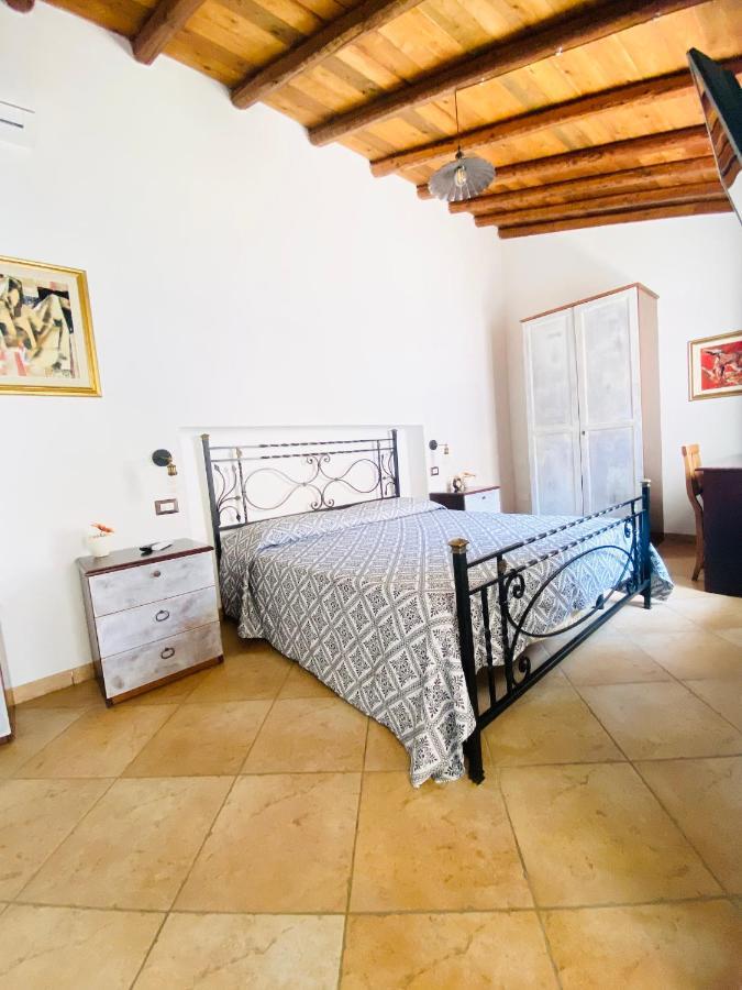 Centu Concas Bed and Breakfast Muravera Buitenkant foto